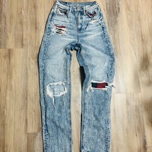 Women’s American Eagle Highest Rise 90s Boyfriend Ripped Jeans size 000 Regular